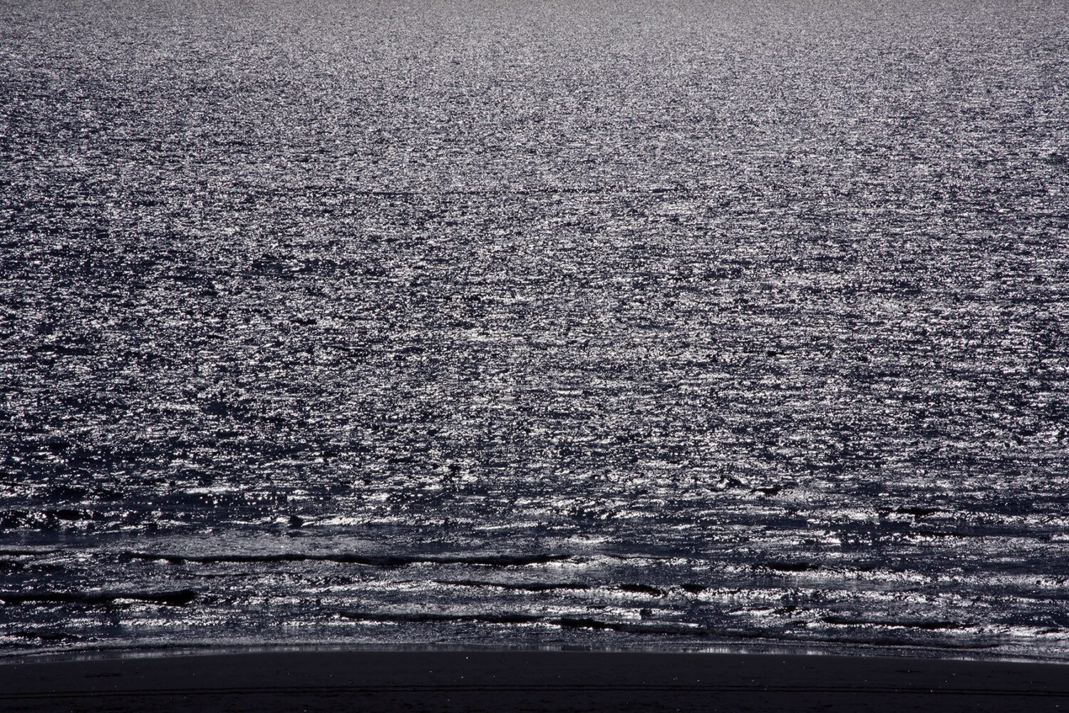 Panta Rhei Noordzee (2025); Fine art paper in wooden frame, signed and numbered; Edition: 12 + 2 AP; 50 x 75 cm 